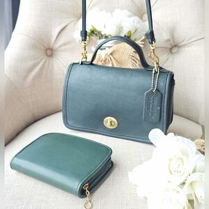 Vintage Coach Casino Crossbody Shoulder Bag Purse & Wallet Set ( Bottle Green )